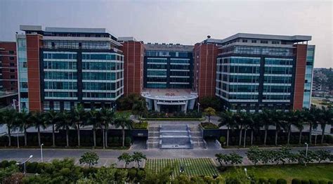 Bagmane Tech Park Photos: A Visual Journey Through Bangalore’s IT .